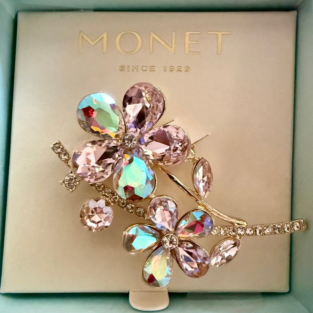 MONET Flower Brooch Pin Gold Tone Rhinestone Pink AB Crystal Figural New in Box